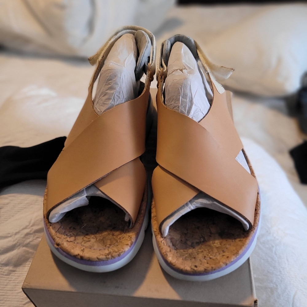 Camper Women's Oruga Sandal Tan